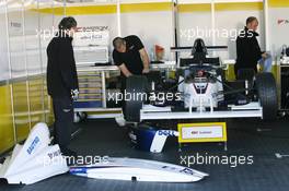 23.11.2006 Valencia, Spain, Car of Fabio Leimer (SUI), Matson Motorsport, is setup ahead of the weekend - DELL Formula BMW World Final 2006, 23th - 26th November, Circuit de la Comunitat Valenciana Ricardo Tormo - For further information please register at www.formulabmwworldfinal-images.com - This image is free for editorial use only. Please use for Copyright/Credit: c BMW AG