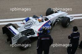 25.11.2006 Valencia, Spain, Alessandro Zanardi (ITA), BMW WTCC Driver, Tests the BMW Sauber F1 team, F1.06 - DELL Formula BMW World Final 2006, 23th - 26th November, Circuit de la Comunitat Valenciana Ricardo Tormo - For further information please register at www.formulabmwworldfinal-images.com - This image is free for editorial use only. Please use for Copyright/Credit: c BMW AG