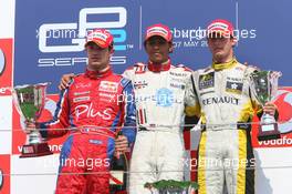 07.05.2006 Nurburgring, Germany,  Nicolas Lapierre (FRA), Arden International with Lewis Hamilton (GBR), ART Grand Prix and José María López (ARG), Super Nova International - GP2 Championship, Rd.5 & 6