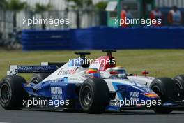 10-11.06.2006 Silverstone, England,  Felix Porteiro (ESP), Campos Racing  and Lewis Hamilton (GBR), ART Grand Prix - GP2 Championship