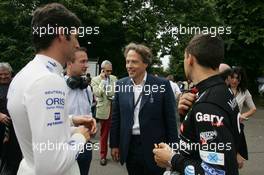 08.07.2006 Goodwood, England,  Mark Webber (AUS) Williams, Gary Paffett (GBR) McLaren test driver  and Lord March (GBR) - Goodwood Festival of Speed, Goodwood, UK
