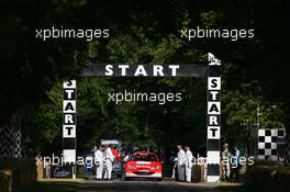 09.07.2006 Goodwood, England,  Gilles Panizzi (FRA) Peugeot WRC - Goodwood Festival of Speed, Goodwood, UK