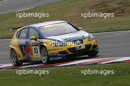 19.05.2006 Fawkham, England,  Peter Terting, GER, SEAT Sport Deutschland, SEAT León  at Brands Hatch Grand Prix