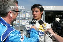 21.04.2007 Hockenheim, Germany,  Bruno Spengler (CDN), Team HWA AMG Mercedes, Portrait, being interviewed - DTM 2007 at Hockenheimring (Deutsche Tourenwagen Masters)