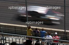19.05.2007 Klettwitz, Germany,  Spectators on the grandstand look at the cars flashing by on the straight. - DTM 2007 at Eurospeedway Lausitz (Lausitzring)