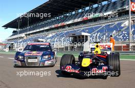 20.05.2007 Klettwitz, Germany,  In the early morning there was a press photocall of Mattias Ekström (SWE), Audi Sport Team Abt Sportsline, Audi A4 DTM and Red Bull F1 Racing test driver Michael Ammermüller (GER) and their own Red Bull vehicles. - DTM 2007 at Eurospeedway Lausitz (Lausitzring)