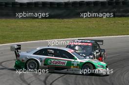 10.06.2007 Fawkham, England,  Mathias Lauda (AUT), Mücke Motorsport AMG Mercedes, AMG Mercedes C-Klasse, pushes Vanina Ickx (BEL), TME, Audi A4 DTM, into a spin - DTM 2007 at Brands Hatch