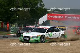 10.06.2007 Fawkham, England,  Adam Carroll (GBR), TME, Audi A4 DTM, going off into the gravel during the crash at Druids during the opening lap - DTM 2007 at Brands Hatch
