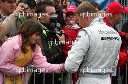 23.06.2007 Nürnberg, Germany,  Mika Häkkinen (FIN), Team HWA AMG Mercedes, Portrait (2nd), signing autographs for the fans - DTM 2007 at Norisring