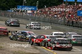 24.06.2007 Nürnberg, Germany,  Accident with Martin Tomczyk (GER), Audi Sport Team Abt Sportsline, Audi A4 DTM and Paul di Resta (GBR), Persson Motorsport AMG Mercedes, AMG Mercedes C-Klasse, at the first corner, causing Di Resta to spin - DTM 2007 at Norisring