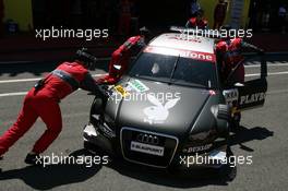 15.07.2007 Scarperia, Italy,  Audi mechanics push the car of Christian Abt (GER), Audi Sport Team Phoenix, Audi A4 DTM, back into the pits - DTM 2007 at Autodromo Internazionale del Mugello