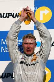 15.07.2007 Scarperia, Italy,  Podium, Mika Häkkinen (FIN), Team HWA AMG Mercedes, Portrait (1st) - DTM 2007 at Autodromo Internazionale del Mugello