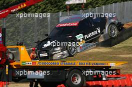 15.07.2007 Scarperia, Italy,  The car of Christian Abt (GER), Audi Sport Team Phoenix, Audi A4 DTM, being lifted on the back of a truck after retiring from the race after a crash with Martin Tomczyk (GER), Audi Sport Team Abt Sportsline, Audi A4 DTM - DTM 2007 at Autodromo Internazionale del Mugello