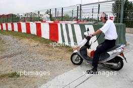 21.09.2007 Barcelona, Spain,  Dr. Wolfgang Ullrich (GER), Audi's Head of Sport took a roller and made a inspection along the track. - DTM 2007 at Circuit de Catalunya