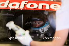 22.09.2007 Barcelona, Spain,  The windshield of Mika Häkkinen (FIN), Team HWA AMG Mercedes, AMG Mercedes C-Klasse is being cleaned. - DTM 2007 at Circuit de Catalunya
