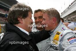 22.09.2007 Barcelona, Spain,  Norbert Haug (GER), Sporting Director Mercedes-Benz, congratulates Mika Häkkinen (FIN), Team HWA AMG Mercedes, Portrait with his second place - DTM 2007 at Circuit de Catalunya