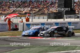 23.09.2007 Barcelona, Spain,  Christian Abt (GER), Audi Sport Team Phoenix, Audi A4 DTM overtaking Gary Paffett (GBR), Persson Motorsport AMG Mercedes, AMG-Mercedes C-Klasse - DTM 2007 at Circuit de Catalunya