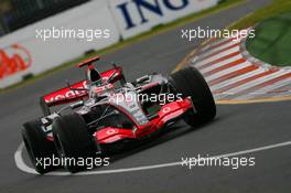 16.03.2007 Melbourne, Australia,  Fernando Alonso (ESP), McLaren Mercedes, MP4-22 - Formula 1 World Championship, Rd 1, Australian Grand Prix, Friday Practice