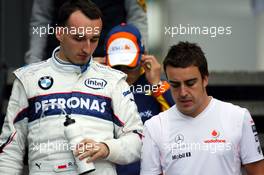 16.03.2007 Melbourne, Australia,  Robert Kubica (POL),  BMW Sauber F1 Team and Fernando Alonso (ESP), McLaren Mercedes - Formula 1 World Championship, Rd 1, Australian Grand Prix, Friday