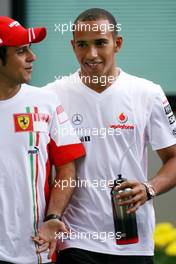 16.03.2007 Melbourne, Australia,  Felipe Massa (BRA), Scuderia Ferrari, Lewis Hamilton (GBR), McLaren Mercedes - Formula 1 World Championship, Rd 1, Australian Grand Prix, Friday