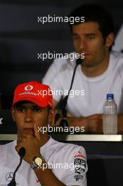 16.03.2007 Melbourne, Australia,  Lewis Hamilton (GBR), McLaren Mercedes and Mark Webber (AUS), Red Bull Racing - Formula 1 World Championship, Rd 1, Australian Grand Prix, Friday Practice