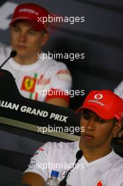 16.03.2007 Melbourne, Australia,  Lewis Hamilton (GBR), McLaren Mercedes and Kimi Raikkonen (FIN), Räikkönen, Scuderia Ferrari - Formula 1 World Championship, Rd 1, Australian Grand Prix, Friday Press Conference