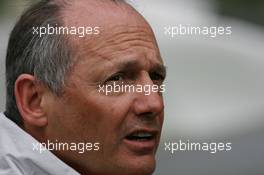 16.03.2007 Melbourne, Australia,  Ron Dennis (GBR), McLaren, Team Principal, Chairman - Formula 1 World Championship, Rd 1, Australian Grand Prix, Friday