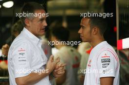 16.03.2007 Melbourne, Australia,  Martin Whitmarsh (GBR), McLaren, Chief Executive Officer and Lewis Hamilton (GBR), McLaren Mercedes - Formula 1 World Championship, Rd 1, Australian Grand Prix, Friday Practice