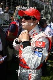 18.03.2007 Melbourne, Australia,  Fernando Alonso (ESP), McLaren Mercedes - Formula 1 World Championship, Rd 1, Australian Grand Prix, Sunday Pre-Race Grid