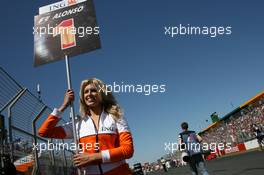 18.03.2007 Melbourne, Australia,  Grid girl - Formula 1 World Championship, Rd 1, Australian Grand Prix, Sunday Grid Girl