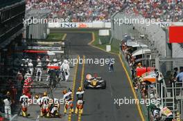 14.-18.03.2007 Melbourne, Australia, Formula 1 World Championship, Rd 01, Australian Grand Prix ** QIS ** All images are NOT allowed to be used for mobile phones even not in content with text. All images are for Internet and print publications only! ** QIS, Quick Image Service ** www.xpb.cc, EMail: info@xpb.cc - copy of publication required for printed pictures. Every used picture is fee-liable. c Copyright: xpb.cc - EDITORS PLEASE NOTE: QIS is a special service for electronic media. This image will not be captioned with a text describing what is visible on the picture. Instead, they will have a generic caption text indicating. For editors needing a correct caption, the high resolution images (fully captioned) will appear later at www.xpb.cc. This image of QIS is in LOW resolution (800 pixels longest side) and reduced to a minimum size (format and file size) for quick transfer. This service is offered by xpb.cc limited