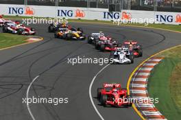 18.03.2007 Melbourne, Australia,  Start, 1st, Kimi Raikkonen (FIN), Räikkönen, Scuderia Ferrari, F2007, 2nd, Nick Heidfeld (GER), BMW Sauber F1 Team, F1.07, 3rd, Lewis Hamilton (GBR), McLaren Mercedes, MP4-22 - Formula 1 World Championship, Rd 1, Australian Grand Prix, Sunday Race