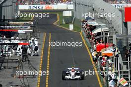 18.03.2007 Melbourne, Australia,  PIT STOP - Robert Kubica (POL),  BMW Sauber F1 Team - Formula 1 World Championship, Rd 1, Australian Grand Prix, Sunday Race