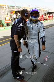 17.03.2007 Melbourne, Australia,  Nico Rosberg (GER), WilliamsF1 Team, returns to the pits after stopping on track - Formula 1 World Championship, Rd 1, Australian Grand Prix, Saturday Practice