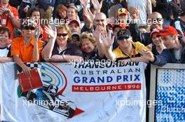 17.03.2007 Melbourne, Australia,  Fans at the circuit - Formula 1 World Championship, Rd 1, Australian Grand Prix, Saturday