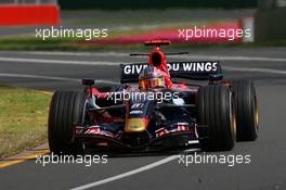 17.03.2007 Melbourne, Australia,  Vitantonio Liuzzi (ITA), Scuderia Toro Rosso, STR02 - Formula 1 World Championship, Rd 1, Australian Grand Prix, Saturday Practice