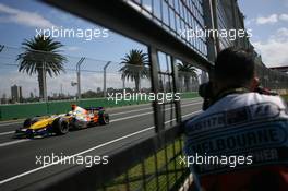 17.03.2007 Melbourne, Australia,  Giancarlo Fisichella (ITA), Renault F1 Team, R27 - Formula 1 World Championship, Rd 1, Australian Grand Prix, Saturday Practice