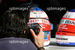18.03.2007 Melbourne, Australia,  A photographer shoots the helmets of Jenson Button (GBR), Honda Racing F1 Team and Rubens Barrichello (BRA), Honda Racing F1 Team - Formula 1 World Championship, Rd 1, Australian Grand Prix, Sunday