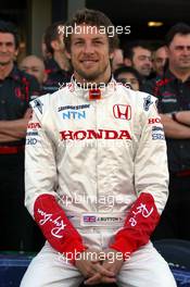 18.03.2007 Melbourne, Australia,  Honda F1 Team photoshoot, Jenson Button (GBR), Honda Racing F1 Team - Formula 1 World Championship, Rd 1, Australian Grand Prix, Sunday