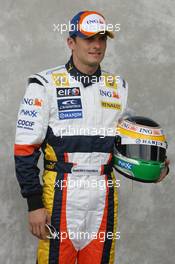 15.03.2007 Melbourne, Australia,  Giancarlo Fisichella (ITA), Renault F1 Team - Formula 1 World Championship, Rd 1, Australian Grand Prix, Thursday