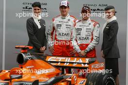 15.03.2007 Melbourne, Australia,  Adrian Sutil (GER), Spyker F1 Team, Christijan Albers (NED), Spyker F1 Team, Spyker F1 Team, Announce new title sponsor, Etihad Airways and Aldar - Formula 1 World Championship, Rd 1, Australian Grand Prix, Thursday