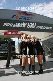 15.03.2007 Melbourne, Australia,  Australian Grand Prix Girls - Formula 1 World Championship, Rd 1, Australian Grand Prix, Thursday