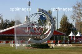 15.03.2007 Melbourne, Australia,  A monument at the circuit - Formula 1 World Championship, Rd 1, Australian Grand Prix, Thursday