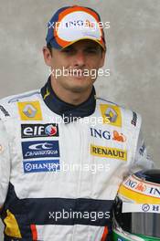15.03.2007 Melbourne, Australia,  Giancarlo Fisichella (ITA), Renault F1 Team - Formula 1 World Championship, Rd 1, Australian Grand Prix, Thursday