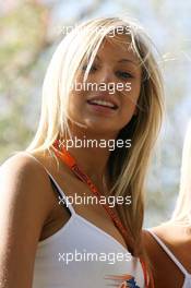 15.03.2007 Melbourne, Australia,  A girl in the paddock - Formula 1 World Championship, Rd 1, Australian Grand Prix, Thursday