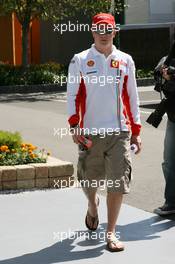 15.03.2007 Melbourne, Australia,  Kimi Raikkonen (FIN), Räikkönen, Scuderia Ferrari, arrives at the circuit - Formula 1 World Championship, Rd 1, Australian Grand Prix, Thursday