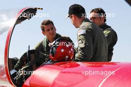 14.03.2007 Melbourne, Australia,  Adrian Sutil (GER), Spyker F1 Team and Franck Montagny (FRA), Test Driver, Toyota F1 Team - Flight with the RAAF Roulettes - Formula 1 World Championship