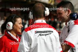 12.02.2007 Barcelona, Spain,  Bridgestone Motorsport technicians - Formula 1 Testing