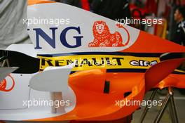 12.02.2007 Barcelona, Spain,  Renault F1 Team, R27, Engine cover - Formula 1 Testing