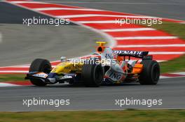 14.02.2007 Barcelona, Spain,  Heikki Kovalainen (FIN), Renault F1 Team, R27 - Formula 1 Testing